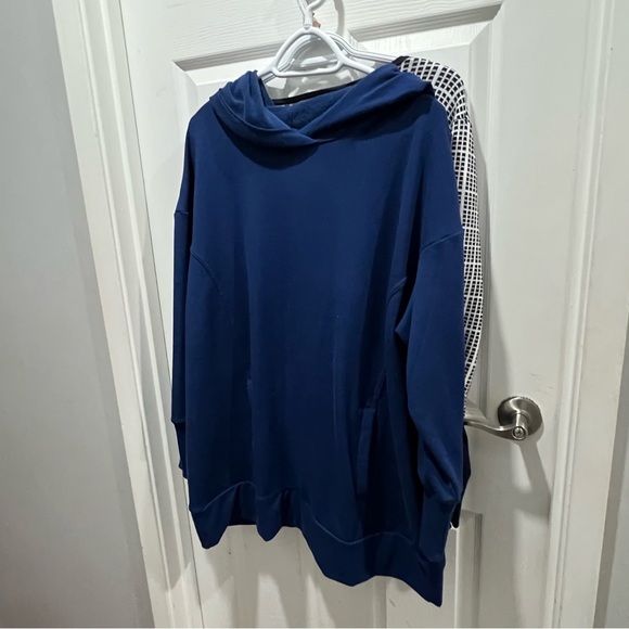 Active wear - Picture 4 of 4